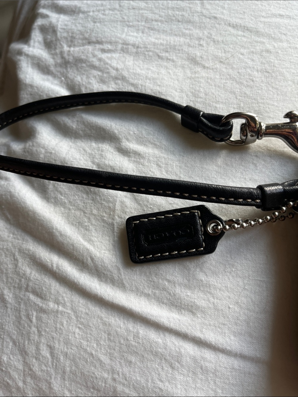 Coach Black Women’s Wristlet Clutch with Contrast Stitching - Picture 2 of 5